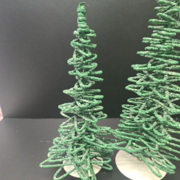 Vintage Dept 56 Village Frosted Zig-zag Trees Set of 3 Retired Green 5250-7 star - Picture 5 of 9